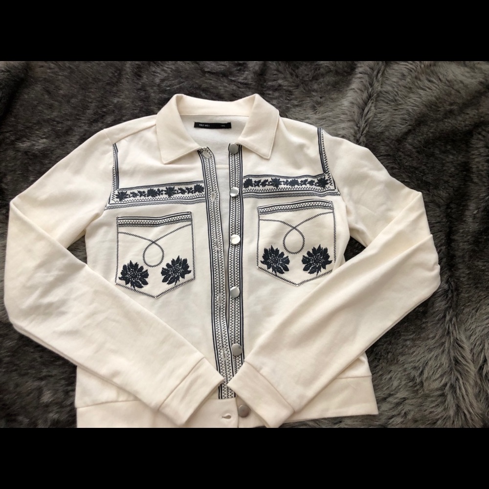 ASOS white button down sweater - Picture 3 of 4
